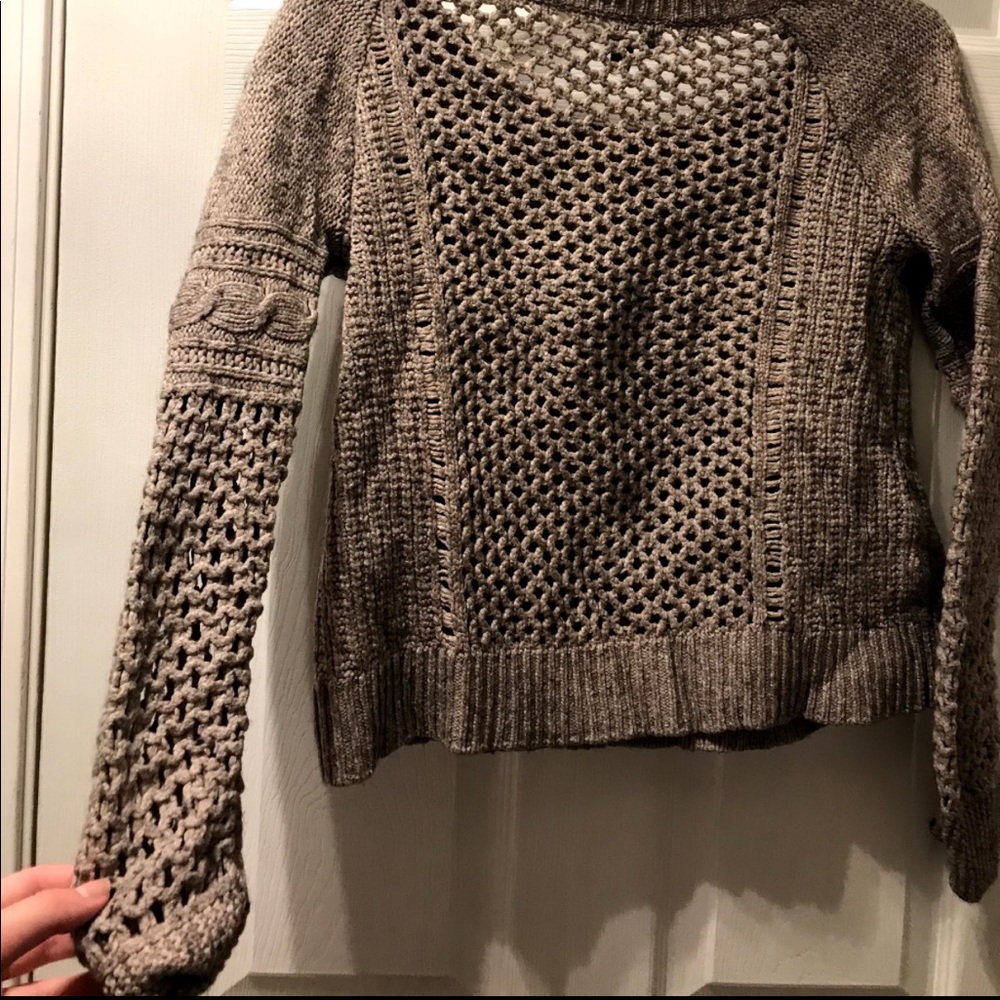 Adorable fall/ winter sweater! - Picture 2 of 2